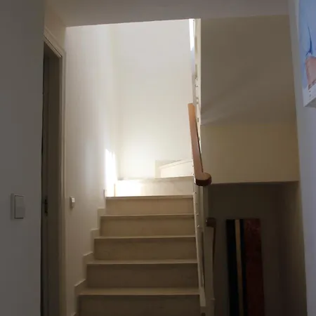 Adosado En Urbanizacion Con Piscina