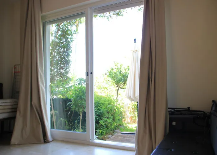 Дом отдыха Adosado En Urbanizacion Con Piscina