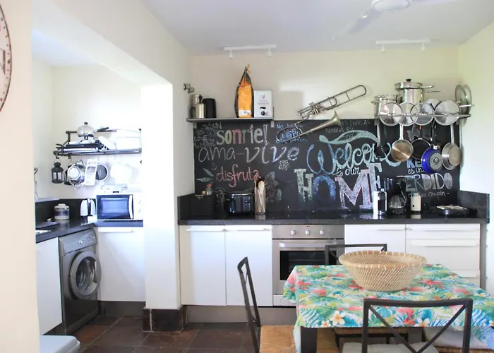 Adosado En Urbanizacion Con Piscina * Эстепона