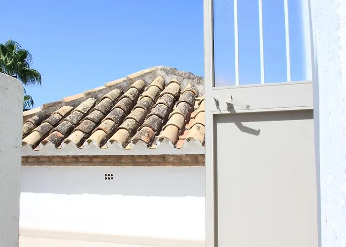 Adosado En Urbanizacion Con Piscina *