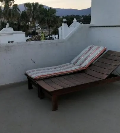 Adosado En Urbanizacion Con Piscina * Estepona