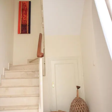 Adosado En Urbanizacion Con Piscina