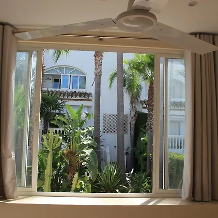 Holiday home Adosado En Urbanizacion Con Piscina