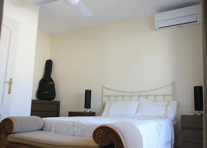 Adosado En Urbanizacion Con Piscina Casa vacanze Estepona